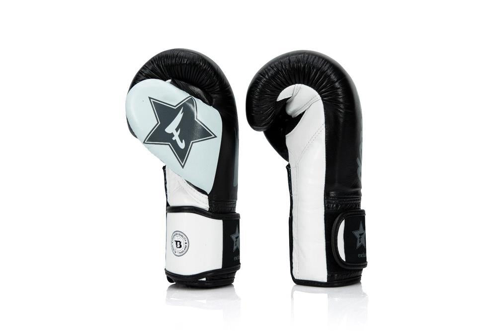 muay thai handschuhe test Fairtex X Booster Muay Thai Boxhandschuhe - Schwarz/Weiß